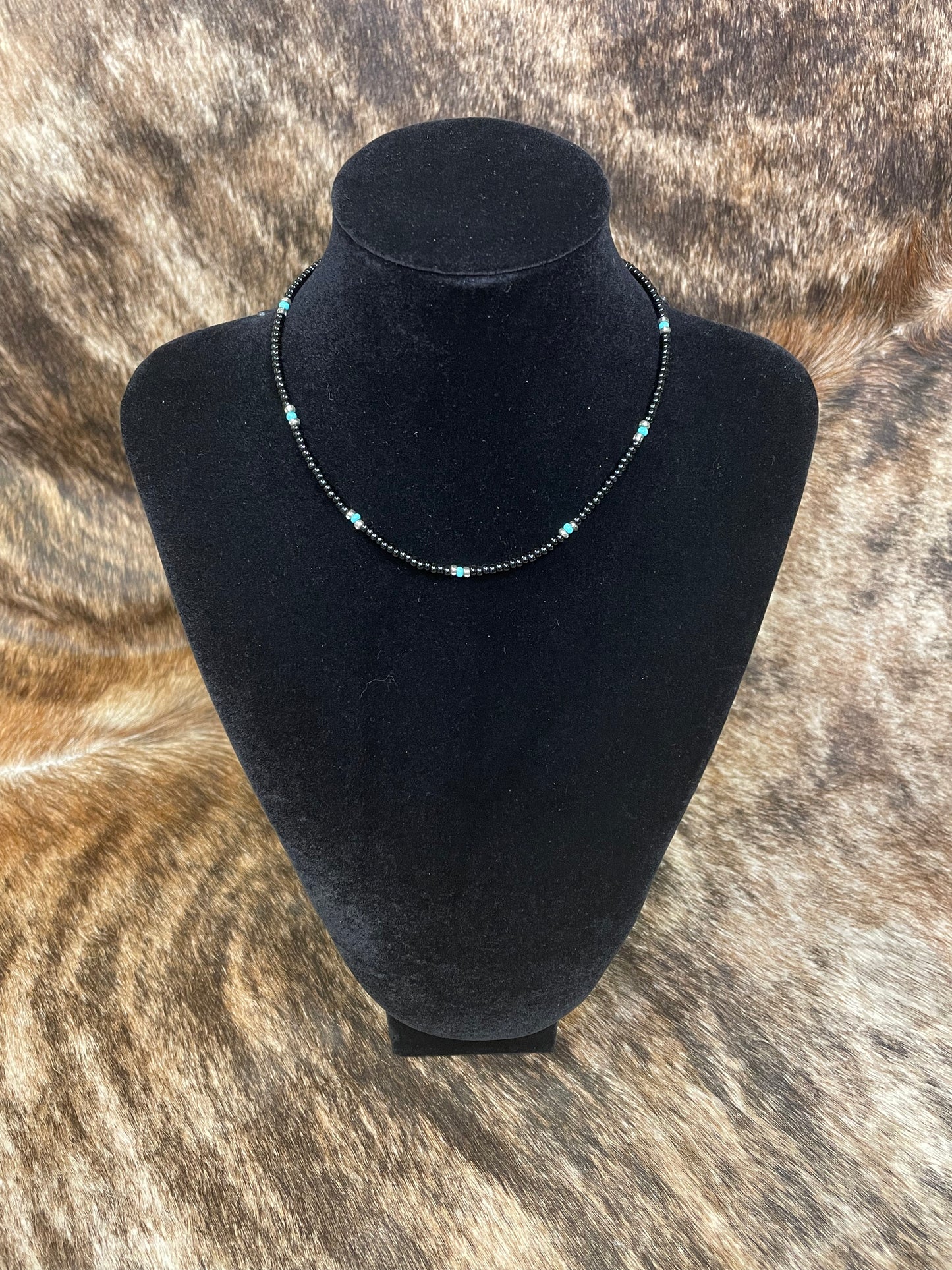 Beaded Choker 01